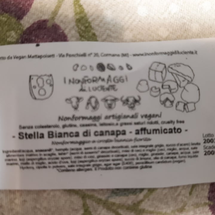 photo of Vegan Mattapoisett stella bianca di canapa Affumicato shared by @laetitia16 on  26 Mar 2024 - review