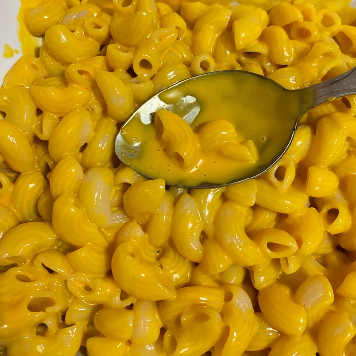 photo of Daiya deluxe mac & cheeze shared by @veggiedann on  23 Sep 2023 - review