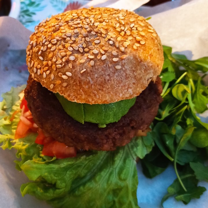 photo of Peacefood Café beyond burger mexicain shared by @neushoorn on  12 May 2024 - review