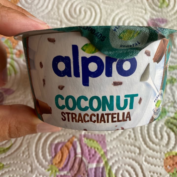 photo of Alpro coconut stracciatella shared by @aleglass on  28 Aug 2023 - review