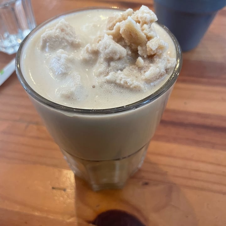 photo of Saint James Cafe Oat Mylk Iced Coffee shared by @thehumblechickpea on  03 Jan 2024 - review