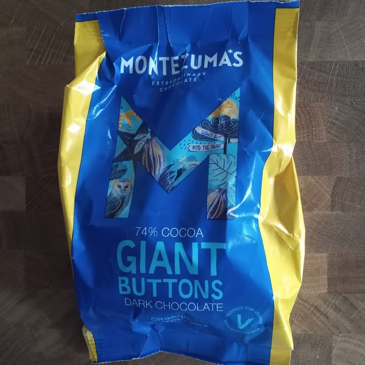 photo of Montezuma's Dark 74% Chocolate Giant Buttons shared by @paolatania on  29 Sep 2023 - review
