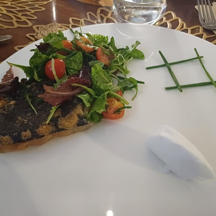 photo of The Margutta veggy food & art Filetto di salmone veggy in alga nori shared by @frainno on  14 Aug 2024 - review