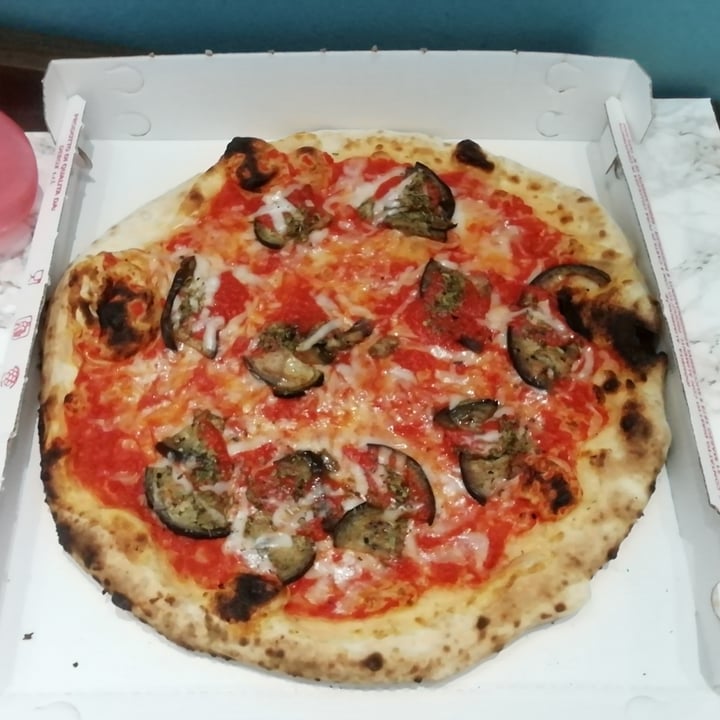 photo of Le Braci Pizza Da Asporto Di Papurel Begin D. pizza vegana parmigiana shared by @aleolliveg on  02 Feb 2024 - review