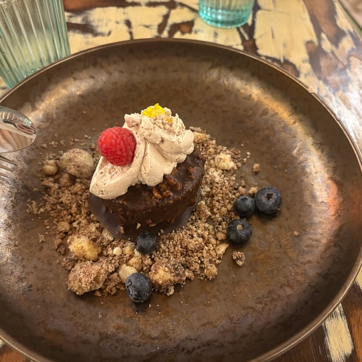 photo of La Mujer de Verde - Restaurante vegano y vegetariano Avellana remix shared by @lexi-ni-anord on  10 Oct 2025 - review