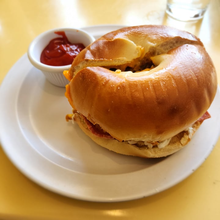 photo of Loving Hut Combo Breakfast Sandwhich shared by @ramaya on  06 Jul 2024 - review