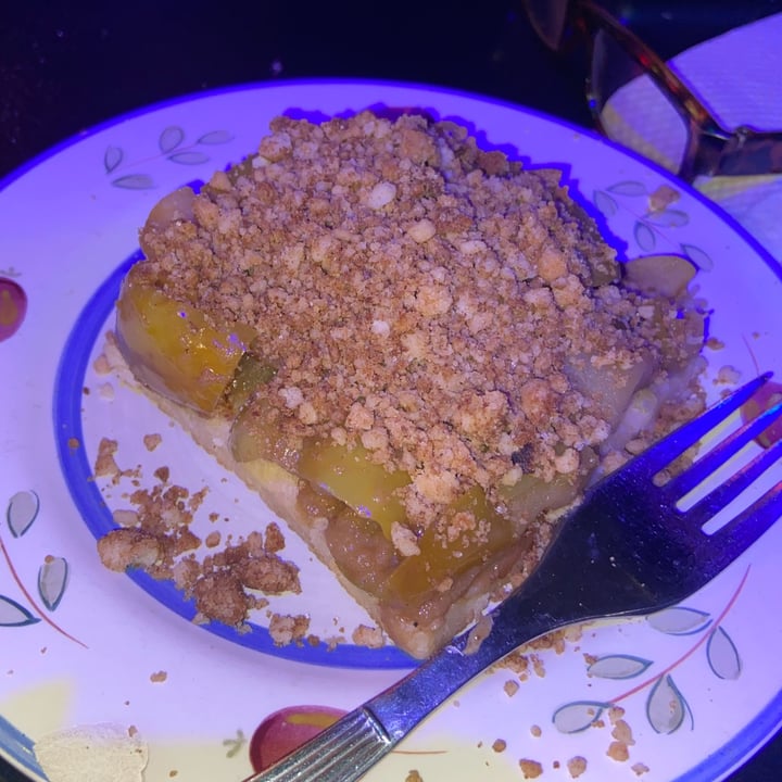 photo of HUMO Restaurante Vegetariano Apple crumble shared by @aritagim on  18 Dec 2023 - review