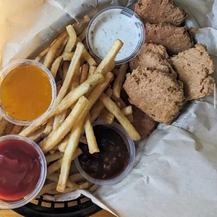 photo of Green New American Vegetarian Nuggets shared by @mckinley on  07 Mar 2024 - review