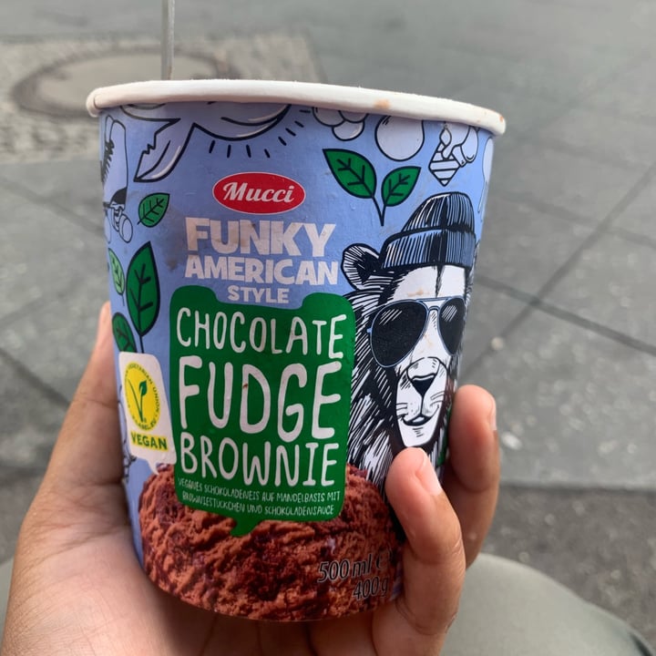 photo of Mucci funky american style chocolate fudge brownie shared by @dg23 on  19 Feb 2024 - review