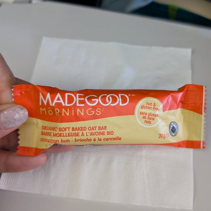 photo of Made Good Mornings Cinnamon Bun Flavor Soft Baked Oat Bars shared by @all1za on  30 Sep 2025 - review