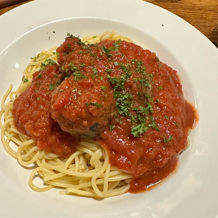 photo of The Old Spaghetti Factory (Victoria) Spaghetti With Impossible Meatballs shared by @madbatata on  30 Nov 2023 - review
