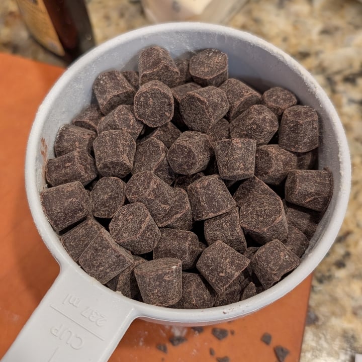 photo of Hu Kitchen Dark Chocolate Baking Gems - 70% Cacao shared by @iszy on  18 Dec 2024 - review