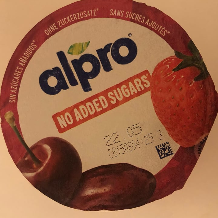 photo of Alpro yogurt alla ciliegia shared by @lucciola on  14 May 2024 - review