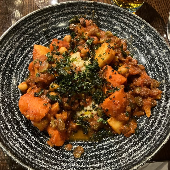 photo of No.10 Bar and Restaurant Winter Roast Vegetable Tagine shared by @veganpaw on  22 Dec 2024 - review