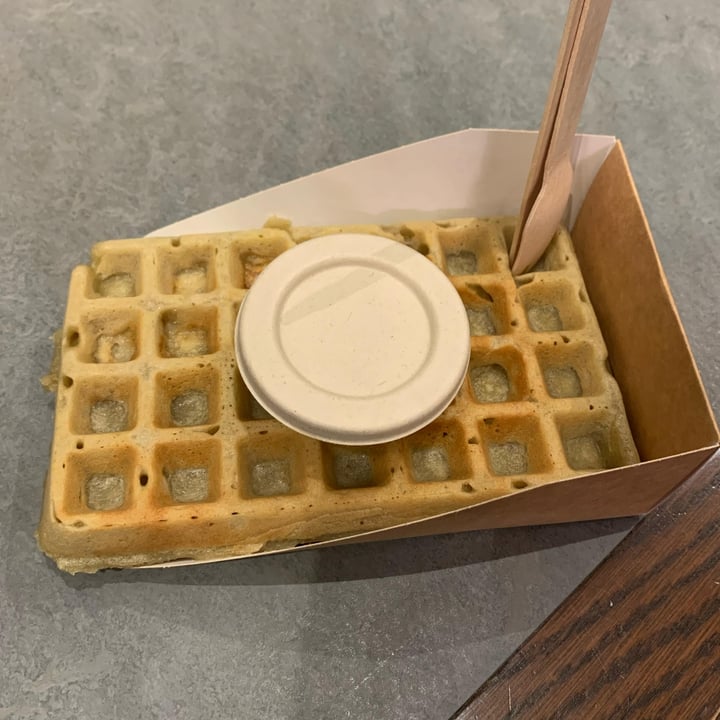 photo of The Sister Brussels Café Belgian Classic Waffle shared by @miriam27 on  22 Apr 2025 - review