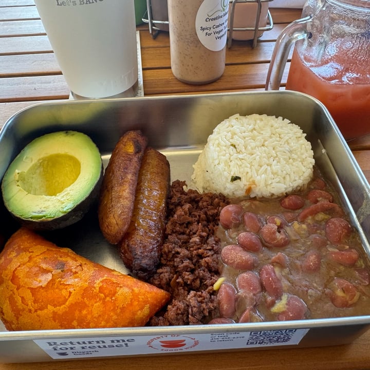 photo of Creative Ideas Cafe Vegan Bandeja Paisa shared by @actuallee-lexie on  06 Oct 2025 - review