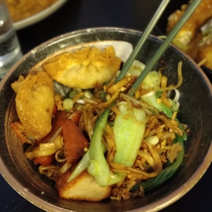 photo of Soul Vegan Gan Lau Mee with Char Sui & Wonton shared by @tofusplat on  17 Dec 2023 - review