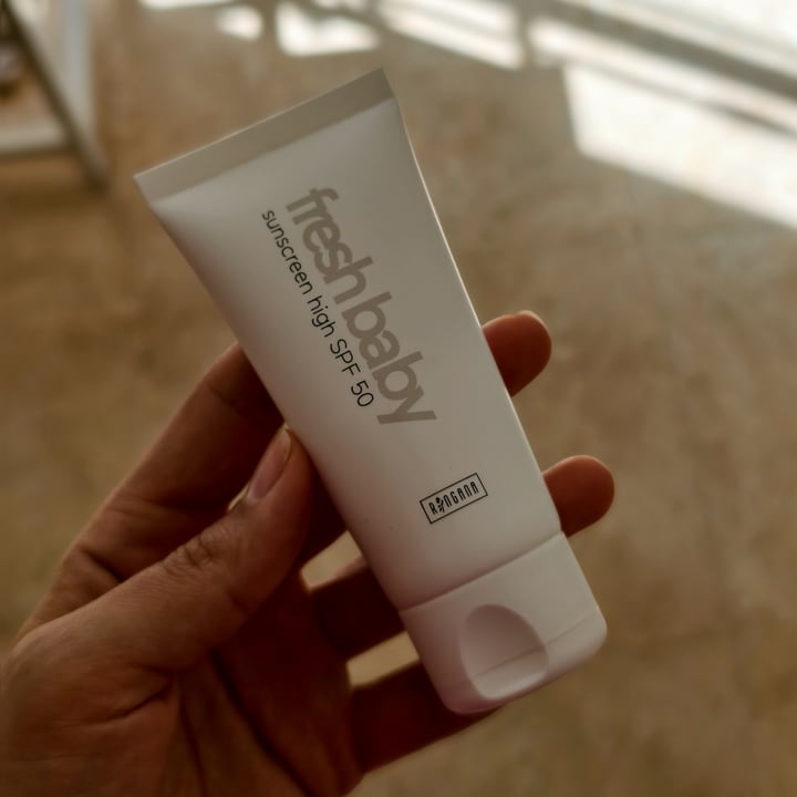 photo of Ringana Fresh Baby sunscreen high SPF 50 shared by @lauraperezdietista on  10 Apr 2025 - review