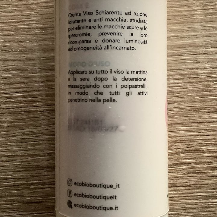 photo of Eco bio boutique Crema Viso Schiarente shared by @adele91m on  13 Mar 2025 - review