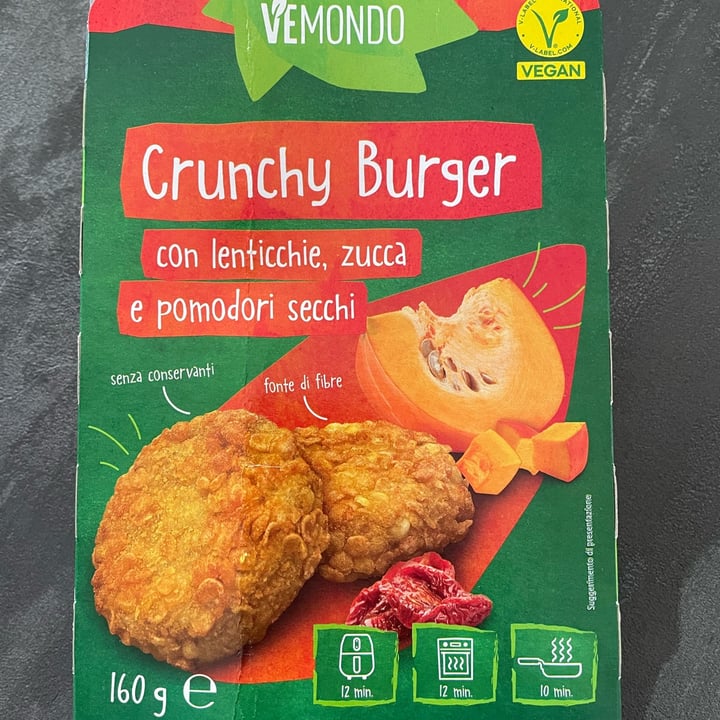 photo of Vemondo crunchy burger con lenticchie zucca e pomodori secchi shared by @paola-m on  30 Apr 2024 - review