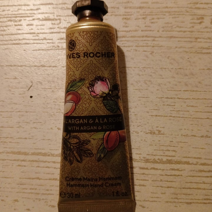 photo of Yves rocher Creme mains L’argan & La Rose shared by @irantzu on  29 Apr 2024 - review