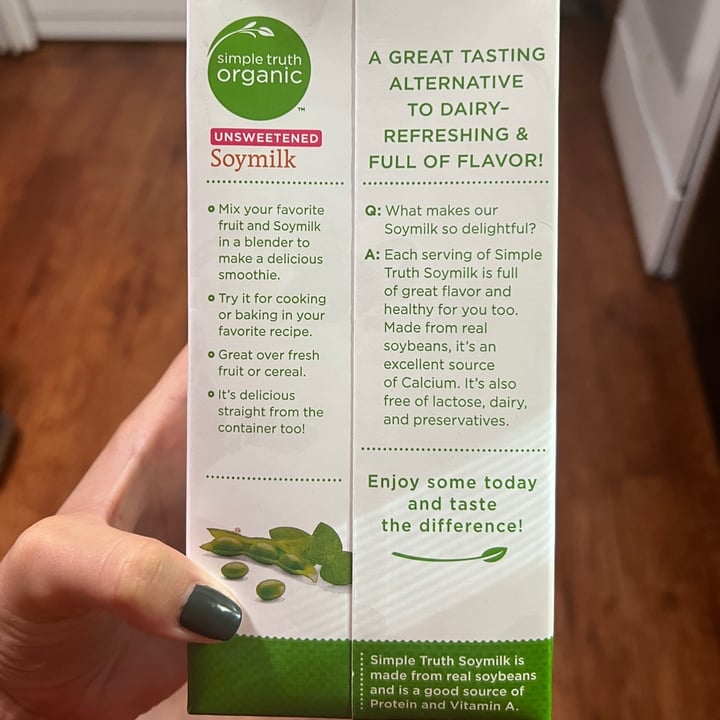 photo of Simple Truth Unsweetened Soy Milk shared by @marykathryncs on  12 Sep 2023 - review