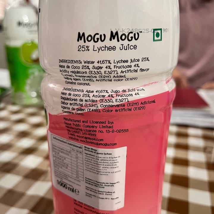 photo of Mogu mogu 25% Lychee Juice wuth Nata de Coco shared by @aurylois on  02 Apr 2024 - review