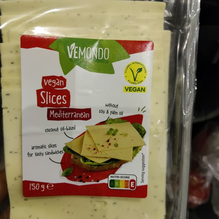 photo of Vemondo Vegan slices mediterranean shared by @harubaba on  04 Jan 2024 - review