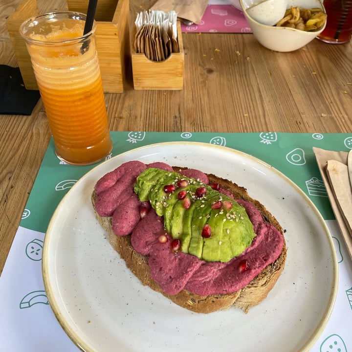 photo of Brunch Republic Mestre Very Vegan Toast shared by @lunad on  10 Oct 2023 - review