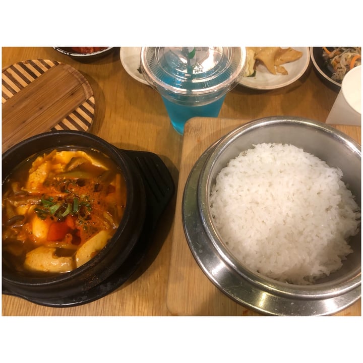 photo of Dooboo Korean tofu hot pot soon tofu hotpot shared by @vegandelish on  11 Mar 2024 - review