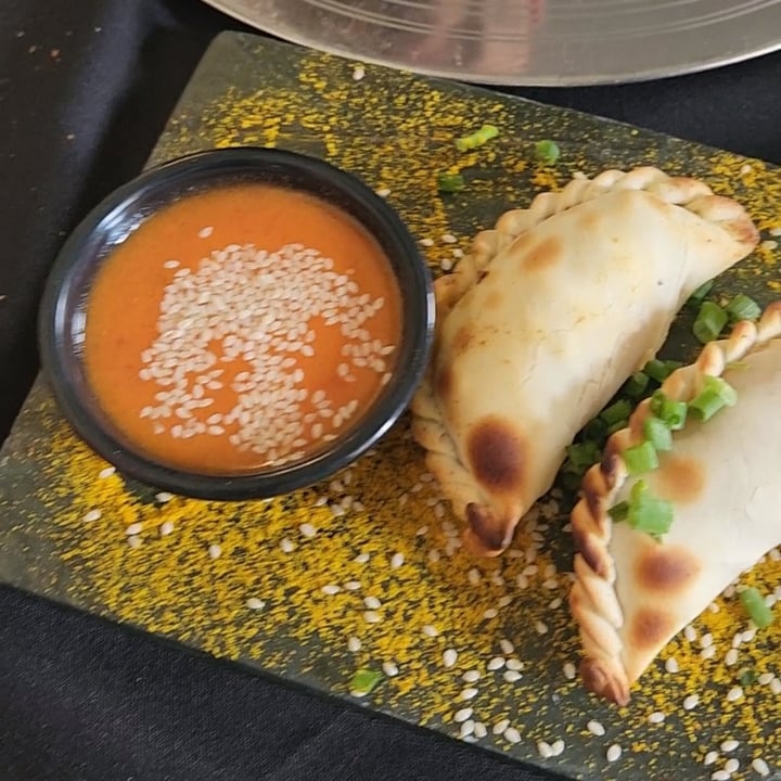 photo of Tantra Salta Restaurante Vegetariano Empanadas criollas shared by @ladyvegan-porelmundo on  22 Jan 2024 - review