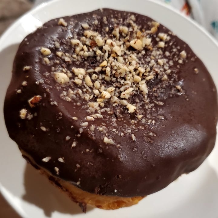 photo of Bloomer's Burlington Ferrero Rocher Donut shared by @whatacuriousnotion on  14 Mar 2025 - review