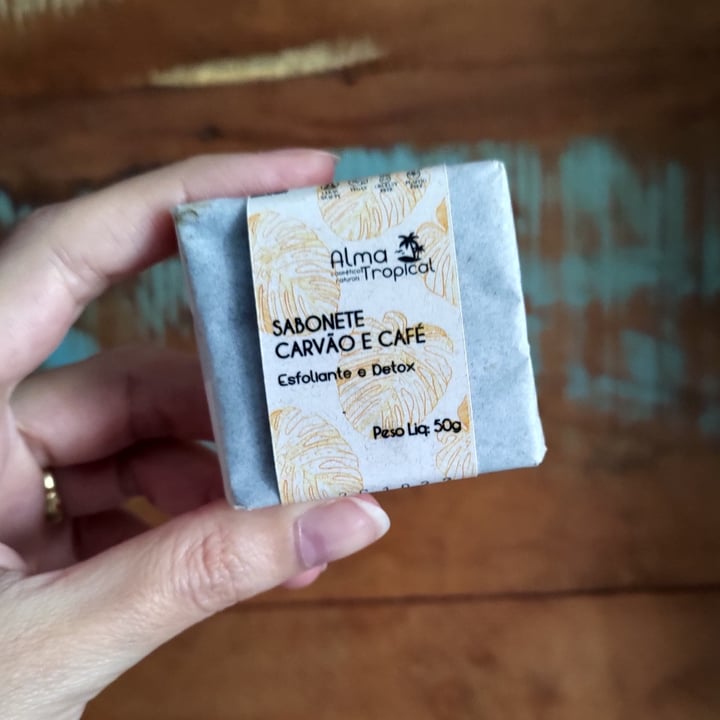 photo of Alma tropical Sabonete carvão shared by @vancorreasic on  07 Feb 2025 - review