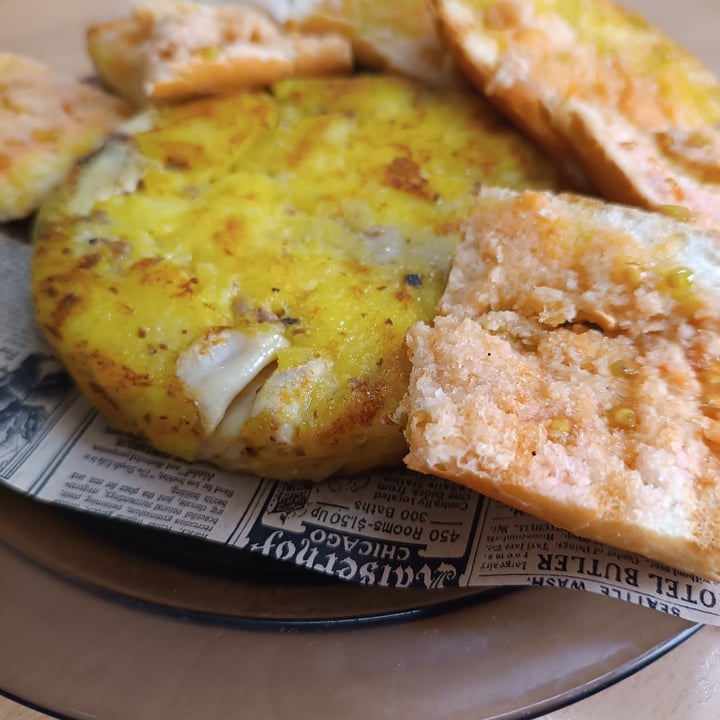 photo of La Galla Tasca Vegana Tortilla De Alcachofas Y Trufa shared by @esther7 on  05 May 2024 - review