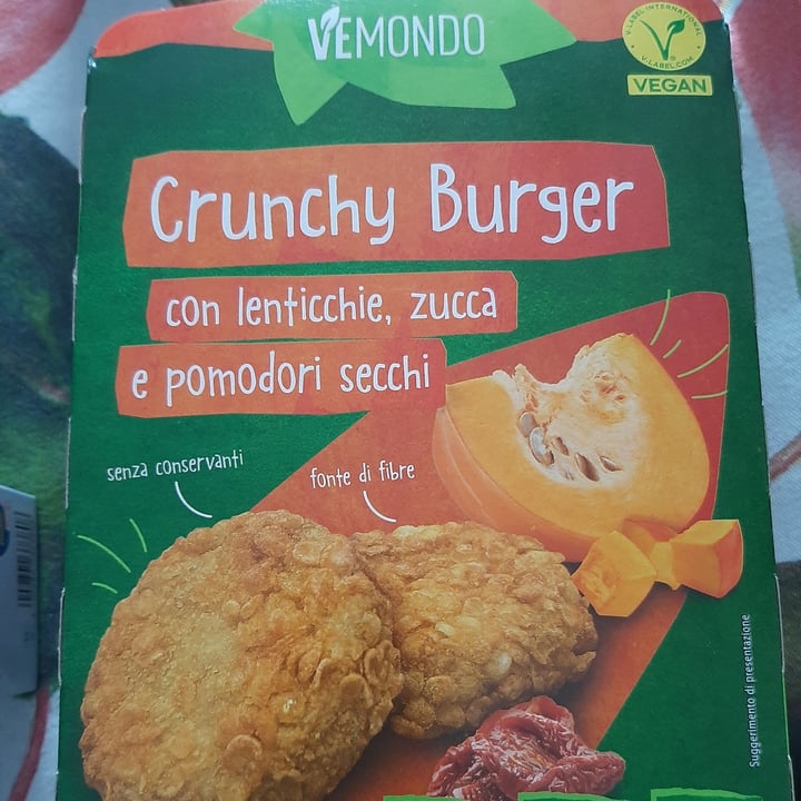 photo of Vemondo Crunchy Burger lenticchie, zucca e pomodori secchi shared by @mariarcaveg on  27 Jun 2024 - review