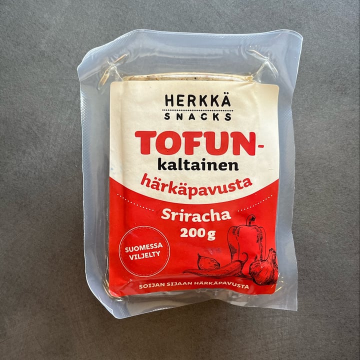 photo of Herkkä snacks Tofun - sriracha shared by @veganhaven on  08 Sep 2024 - review