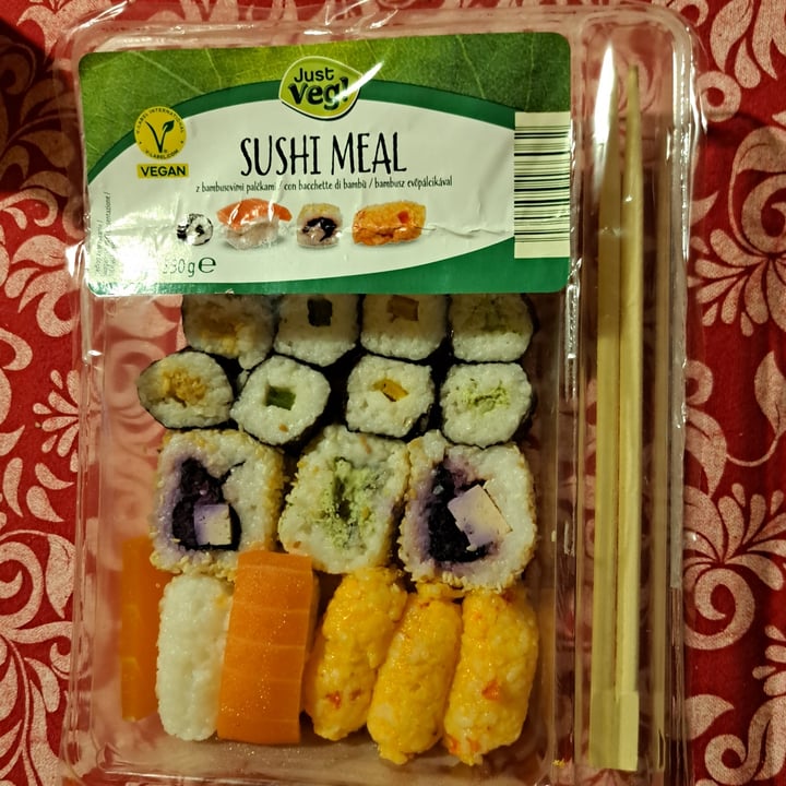 photo of Just Veg! (ALDI Italy) Sushi-Box shared by @nikyveg on  01 Apr 2024 - review