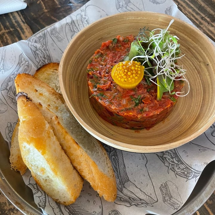 photo of Roots Cafe Pizza Tartar De Tomate shared by @labebelyn on  23 Jan 2024 - review