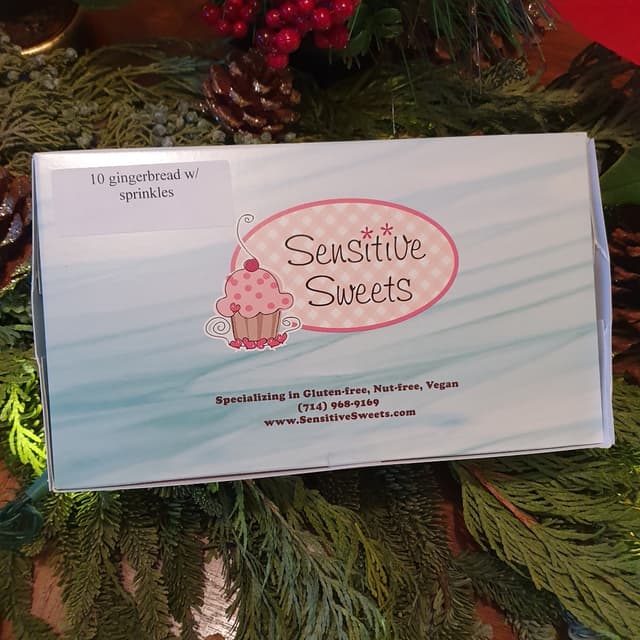 Photo of the dish “Gingerbread Cookie Decorating Kit”