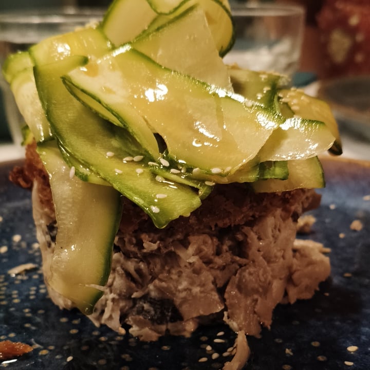photo of Romeow Cat Bistrot Jack fruit e pleurotus in salsa tartara, zucchine marinate al sesamo tostato con pomodori verdi fritti shared by @andydesa on  04 Aug 2024 - review