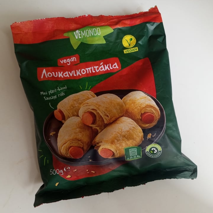 photo of Vemondo Mini plant-based sausage rolls shared by @alexdaper on  19 Apr 2024 - review