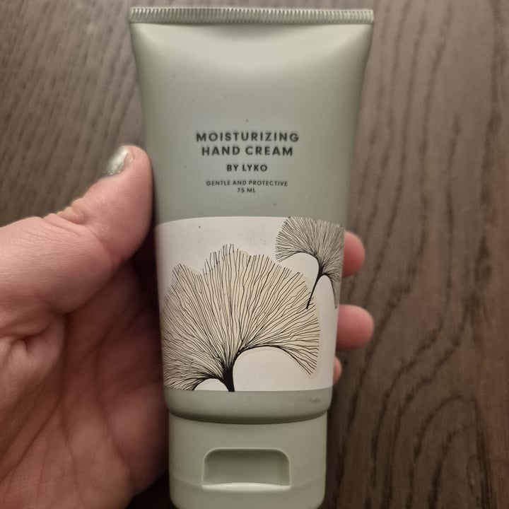 photo of By Lyko moisturizing hand cream shared by @enkelvegan on  30 Dec 2024 - review