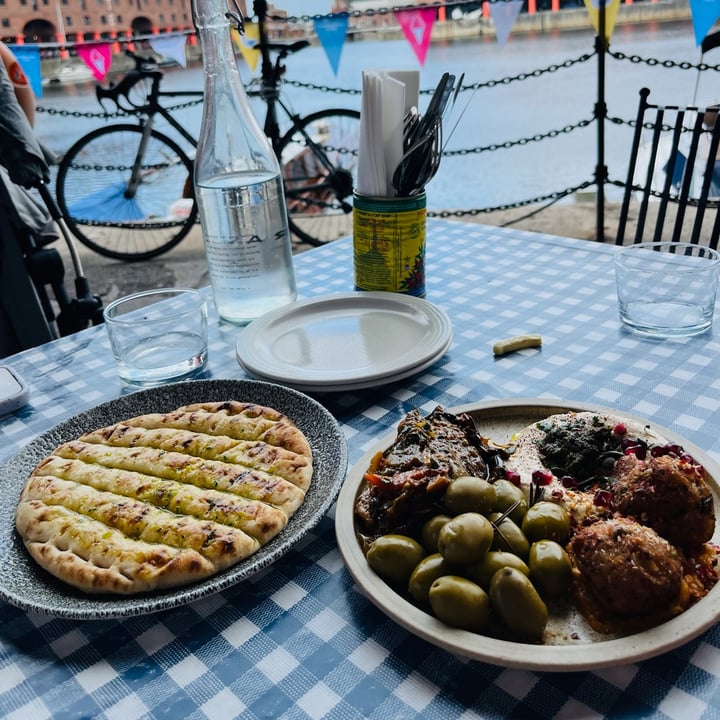 photo of Maray Albert Dock Vegan Mezze Sharer shared by @andrefornia on  25 Aug 2025 - review