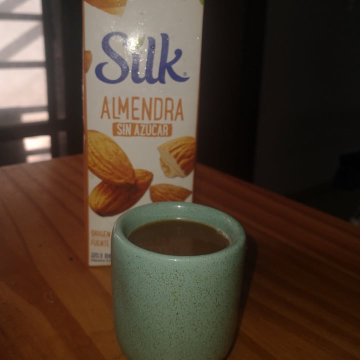 photo of Silk Alimento líquido de almendra sin azúcar shared by @nahomarts on  07 Nov 2023 - review