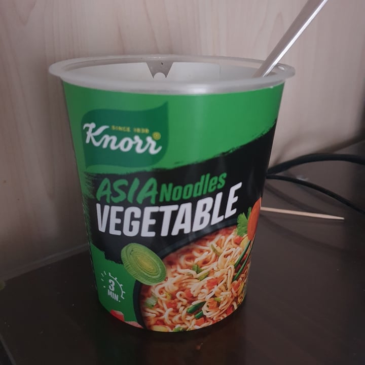 photo of Knorr asia noodles vegetable shared by @lucallll on  07 Nov 2024 - review