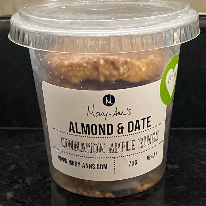 photo of Mary-Ann’s almond and date apple rings shared by @saveg on  28 Apr 2024 - review