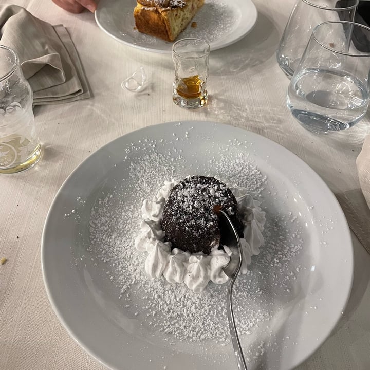 photo of Pizzeria Vizio 5 zucchine e mandorle veg shared by @aliceballestra01 on  12 Oct 2024 - review