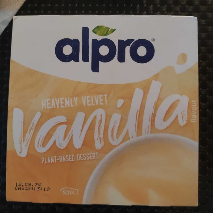 photo of Alpro Alpro dessert vaniglia shared by @saartje84 on  20 Apr 2024 - review