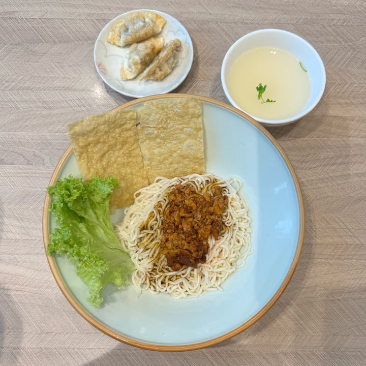 photo of D'life Signature 蔬品軒 Dan Dan Ramen 旦旦拉面 shared by @skootykoots on  03 Sep 2025 - review