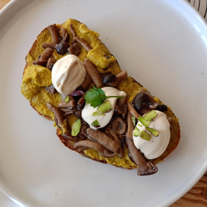 photo of Nativa Ristorante Bruschetta Con Pioppini e Crema di Anacardi shared by @alessiadb on  29 Dec 2023 - review